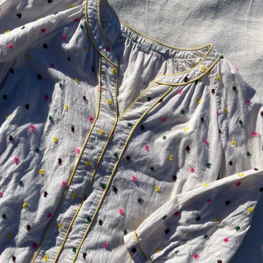 Boden Preppy Artsy White Blouse with Embroidery Clip Fringe Textured Dots